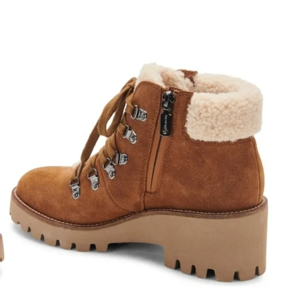BLONDO Devin Camel Suede Waterproof Bootie - Picture 3 of 14
